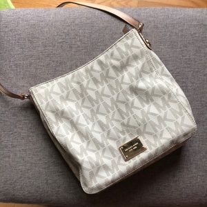 Michael Kors Jet Set large crossbody